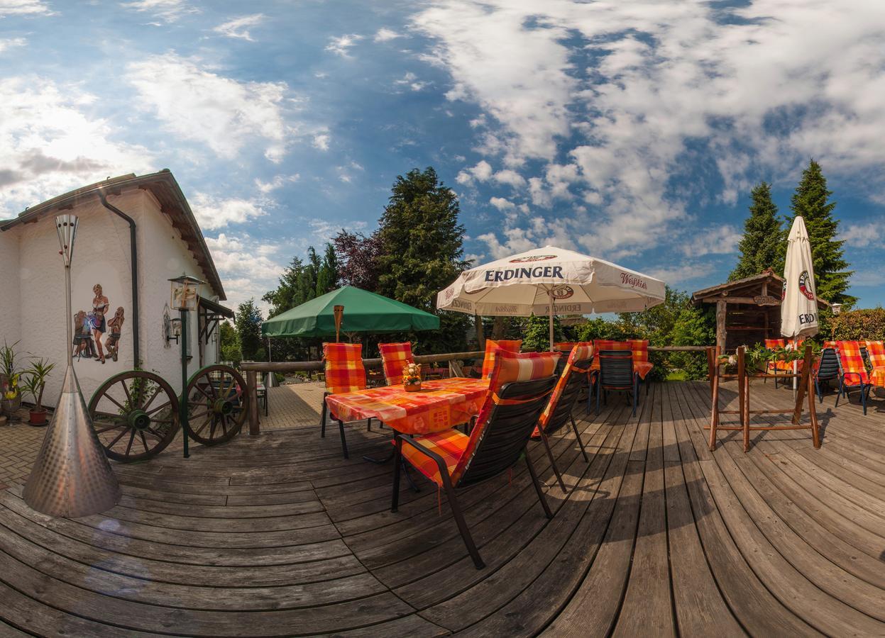 Hotel Alpenhof Markneukirchen Exterior foto