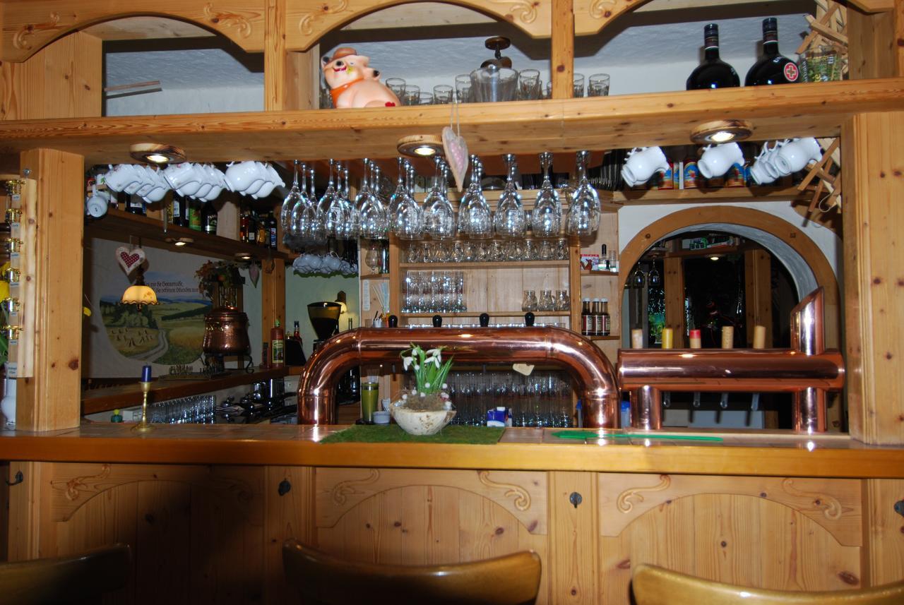 Hotel Alpenhof Markneukirchen Exterior foto